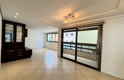 Apartamento de 151 m² com 3 quartos sendo 1 suíte no centro