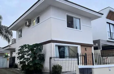 Casa com 3 quartos à venda na Rua Azálea Rosa, --, Campeche, Florianópolis