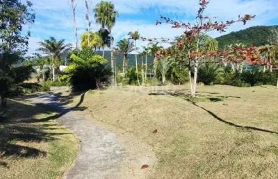 Terreno plano de 450m² em condomínio fechado na vargem do bom jesus, florianópolis