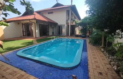 Casa 5 quartos sendo 3 suítes no córrego grande em florianópolis