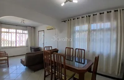 Casa residencial de 143m² com 4 quartos na trindade