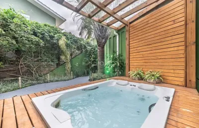 Casa de 137m² com 3 quartos sendo 1 suíte na barra da lagoa
