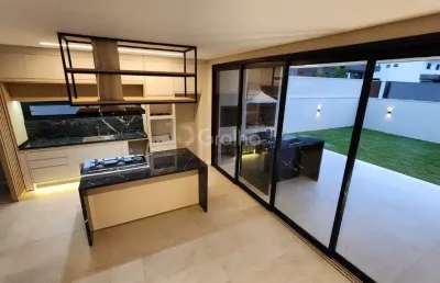Casa alto padrão em condomínio fechado em são joão do rio vermelho, florianópolis