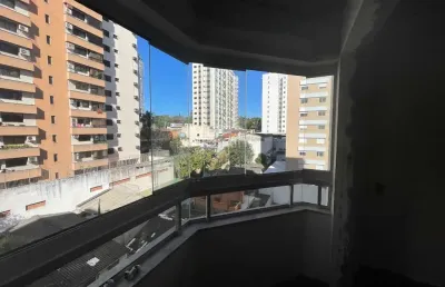 Apartamento com 3 quartos sendo 1 suíte 122m² no centro