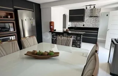 Casa com 5 quartos à venda na Rua Santa Rita de Cássia, --, Coloninha, Florianópolis