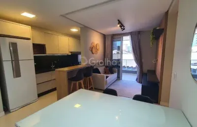 Apartamento de 93m² com 2 quartos sendo 1 suíte na trindade