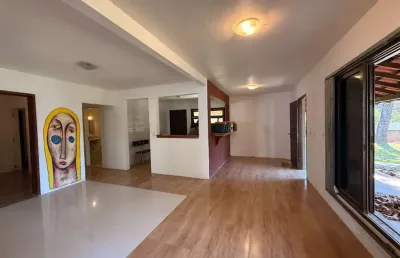 Casa com 3 quartos à venda na Rua Hermes Guedes da Fonseca, --, Armação do Pântano do Sul, Florianópolis