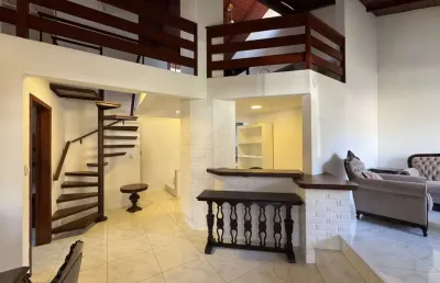 Casa residencial com 3 dormitórios sendo 1 suíte com 806,07m² privativos no sambaqui, florianópolis.