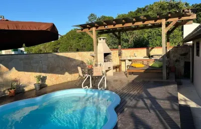 Casa localizada no enseada de  brito com 3 quartos, espaço privativo de 140,00 m2