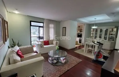 Apartamento de 165m² com 4 quartos sendo 1 suíte no centro