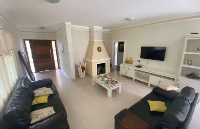 Casa residencial de 4 dorms no bairro ingleses do rio vermelho