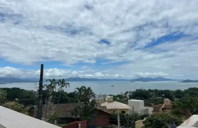 Casa com 4 quartos à venda na Rua das Embaúbas, --, Centro, Florianópolis