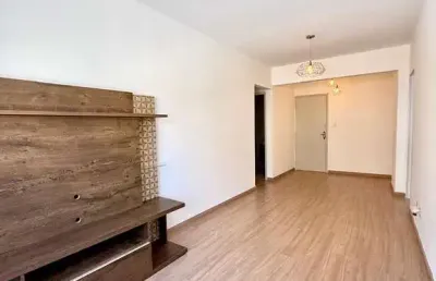Loucura, loucura. **grande oportunidade**. excelente apartamento no boqueirão, todo reformado de 02 dormitórios.