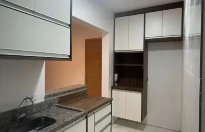 Oucura, grande loucura. excelente apartamento no canto do forte, semi mobiliado, de 01 dormitório.