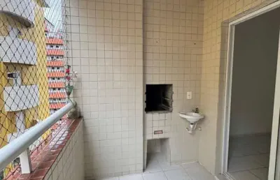 Loucura, grande loucura. excelente apartamento no canto do forte, de 02 dormitórios, sendo 01 suíte.