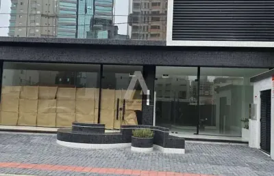 Sala comercial à venda no Balneário Perequê, Porto Belo 