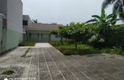 Casa com 3 quartos para alugar no Centro, Matinhos 