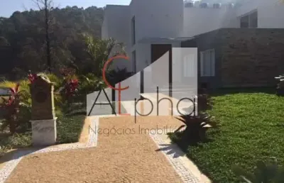 Casa em condomínio fechado com 3 quartos para alugar na avenida campos de jordão, 13, tamboré, barueri por r$ 150.000