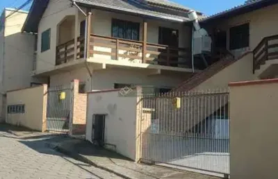 Prédio residencial em ingleses do rio vermelho, florianópolis/sc
