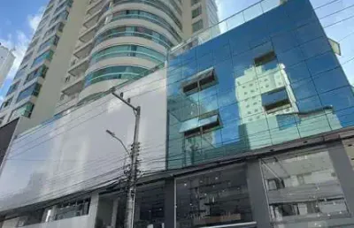 Apartamento com 3 quartos para alugar na Rua 3144, 188, Centro, Balneário Camboriú