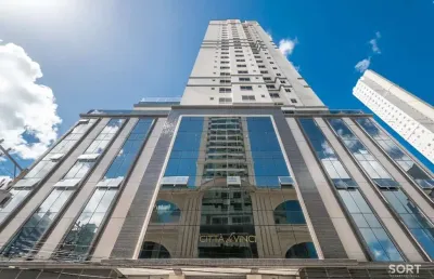 Apartamento com 4 quartos para alugar na Rua 2028, 125, Centro, Balneário Camboriú