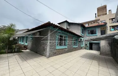 Casa com 6 quartos à venda na rua waldemiro josé carlson, 320, canasvieiras, florianópolis, 300 m2 por r$ 3.500.000
