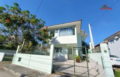 Casa com 3 quartos à venda na hilário manoel da silva, 48, cachoeira do bom jesus, florianópolis, 110 m2 por r$ 1.050.000