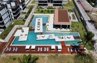 Flat 1 quarto em muro alto, com rooftop privativo e piscina com hidromassagem aquecida.