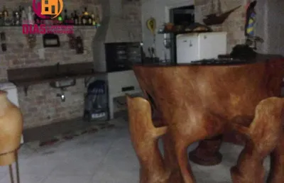 Vendo linda casa em condomínio fechado com 1000m2, 4 suítes, piscina privativa, cinema, espaço gourmet no melhor de villas do atlântico