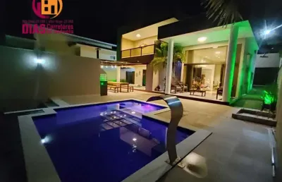 Vendo linda casa dúplex em condomínio fechado com arquitetura diferenciada com 4/4, 3 suítes, piscina privativa  com espaço gourmet, jardim de inverno, pé direito altissimo.
