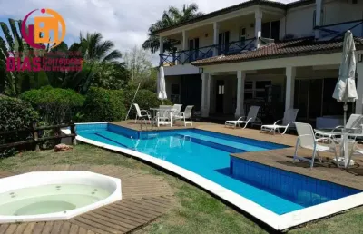 Alugo casa com 1.100m2 vista mar de alto padrão em patamares dentro de condomínio  fechado com 5/4,  suítes , piscina particular, varandas, mobiliada ou a combinar