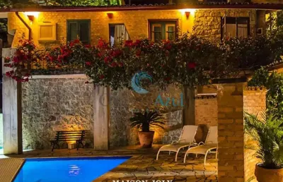Ponto comercial à venda na Vila, Ilhabela 