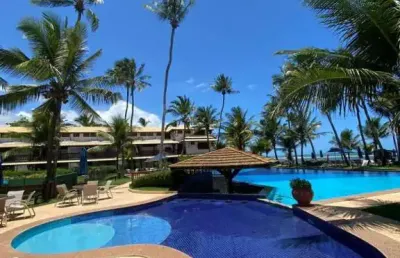 Um espetáculo á beira mar! 4 suítes no centro da villa de praia  do forte!