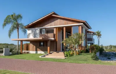 Uma obra arquitetônica  de alto luxo. localizada no melhor de praia do forte.