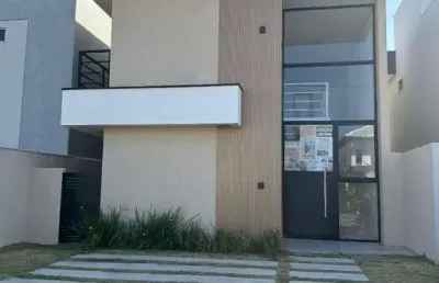 A casa dos seus sonhos está no condomínio villa florença, o mais charmoso de abrantes!