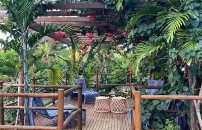 Oportunidade imperdível em imbassaí . village térreo no condomínio casa amarela residence