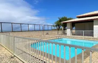 Seu refúgio dos sonhos em arembepe! village duplex 2 suítes à venda – condomínio pé na areia