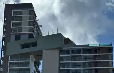 Lit 760, um dos empreendimentos mais modernos e desejados do costa azul. unidade 1/4 com vista permanente para o mar.