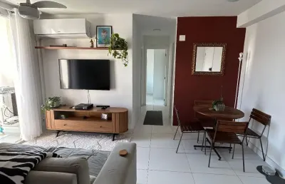 Apartamento 2q c/ suíte | planejados + ar | vista piscina | lazer completo