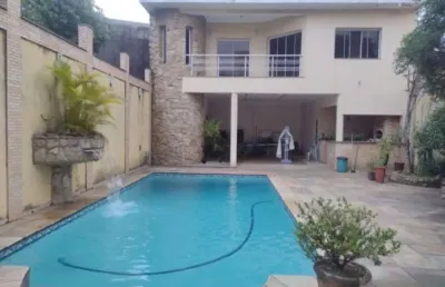 Casa com 4 quartos para alugar na Avenida Norberto Mayer, 71, Vila Carrão, São Paulo