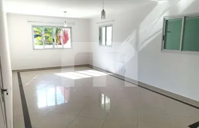 Casa de alto padrão em condomínio na vila formosa, são paulo-sp: 3 quartos, 1 suíte, 2 salas, 3 banh