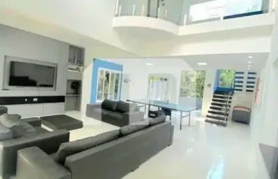 Imóvel de luxo em guaratuba: casa de 4 quartos, 4 suítes, 3 salas, 6 banheiros e 4 vagas em bertioga