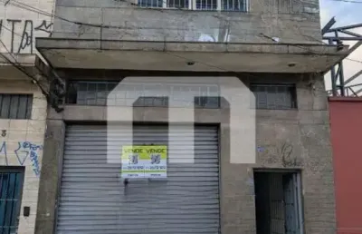 Salão comercial á venda com 2 pavimentos , 4 banheiros