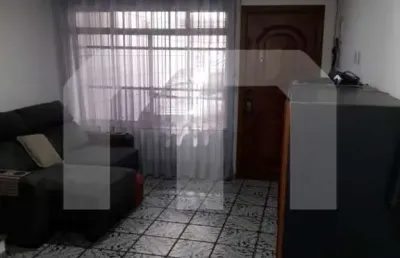 Imperdível oportunidade! casa à venda no tatuapé, são paulo-sp, com 2 quartos, 1 suíte, 3 banheiros