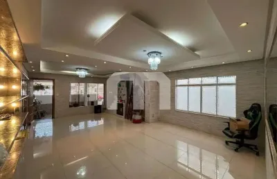 Sobrado reformado para venda , 3 dormitórios, 1 suite, sala, área gourmet.