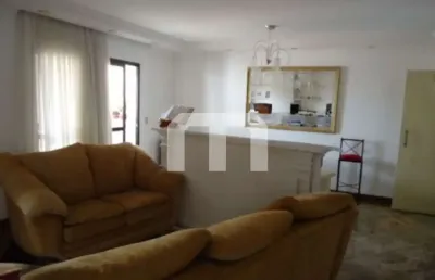 Apartamento á venda com 3 quartos,1 suíte, 3 vagas fixas, 4 banheiros à venda, 182 m²