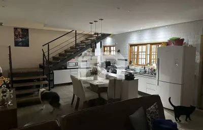 Casas para renda, para reforma , vale mais o terreno