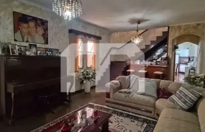 Casa com 3 quartos à venda na Rua Luís Guerreiro, 113, Vila Ema, São Paulo