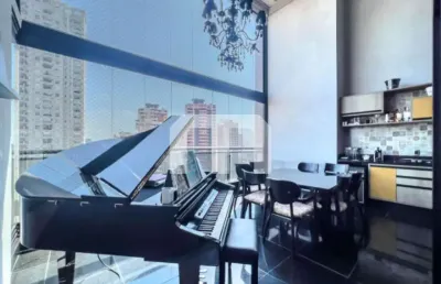 Apartamento de alto padrão com pé-direito duplo e 3 súites no anália franco