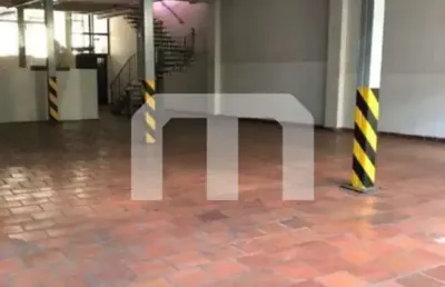 Galpão comercial espaçoso no brás: 3 andares, 6 banheiros, 6 vagas de garagem, 1.530m² de área! apro